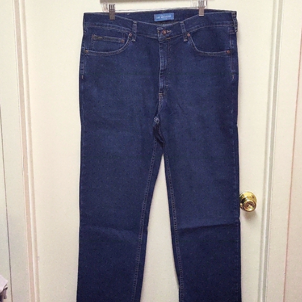 NWOT Lee Premium Select Dark Blue Classic Fit Jeans